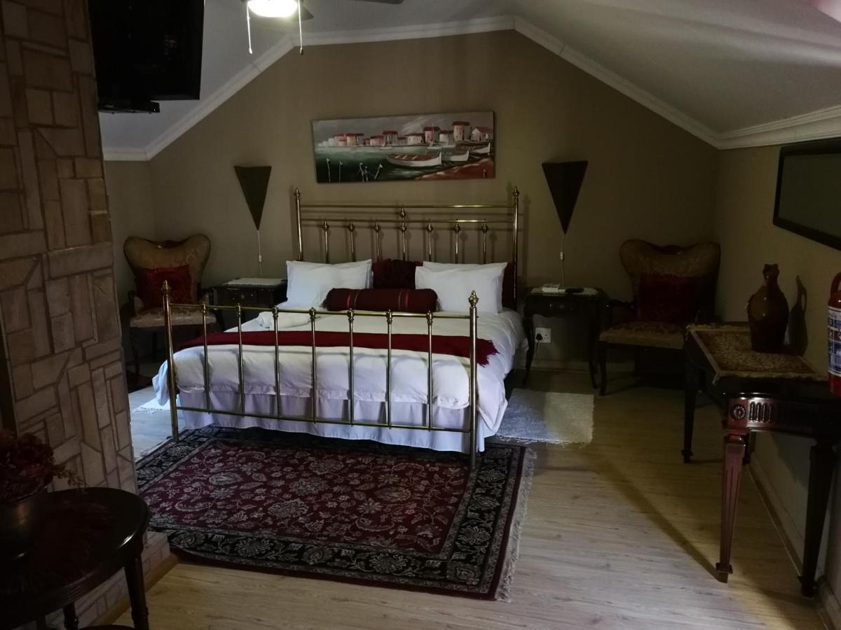 Bougain Villa Guesthouse Winburg ภายนอก รูปภาพ