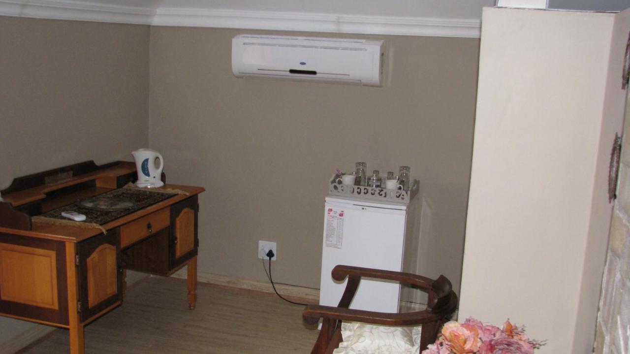 Bougain Villa Guesthouse Winburg ภายนอก รูปภาพ